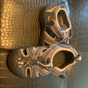 Keen toddler shoes